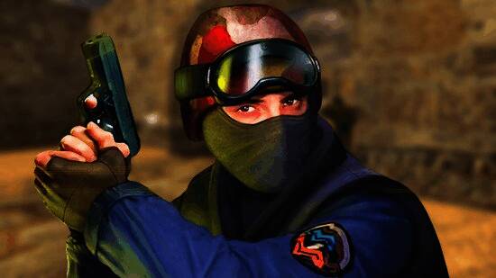 Minh Le早期开发《反恐精英》时的工作照,背景为代码界面与早期游戏界面