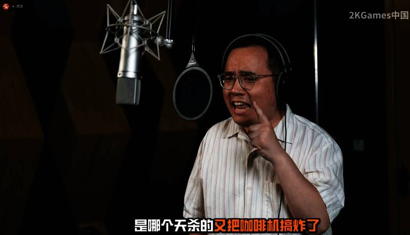 小队四人合作作战,角色各持特色武器,在废墟中与机械敌人激烈交火