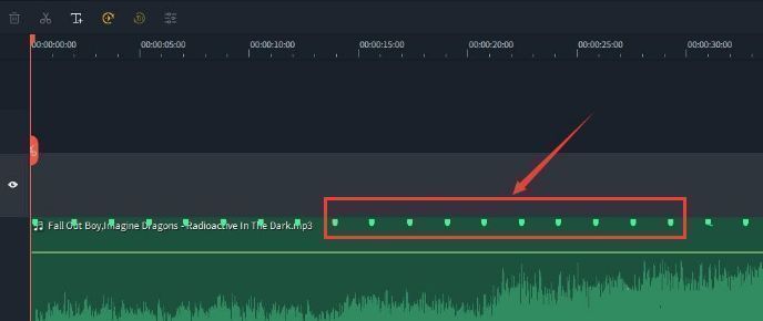 编辑界面中用户正在拖动节拍标记进行微调，时间轴放大显示精确到毫秒
