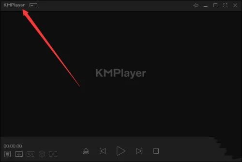 KMPlayer主菜单展开状态,鼠标悬停在‘选项’按钮上,准备进入设置界面