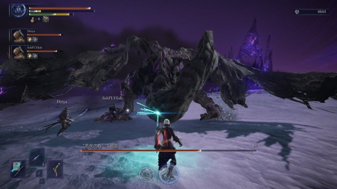 永夜巨颚被击败后坠落雪地,身躯碎裂,天空裂开一道紫色光芒