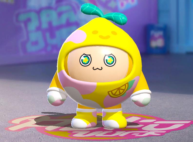 游戏角色展示‘绿箭薄荷柠柠’外观,全身呈柠檬黄色调,表面带有水润光泽特效,眼神灵动,站在一片虚拟果汁喷泉旁