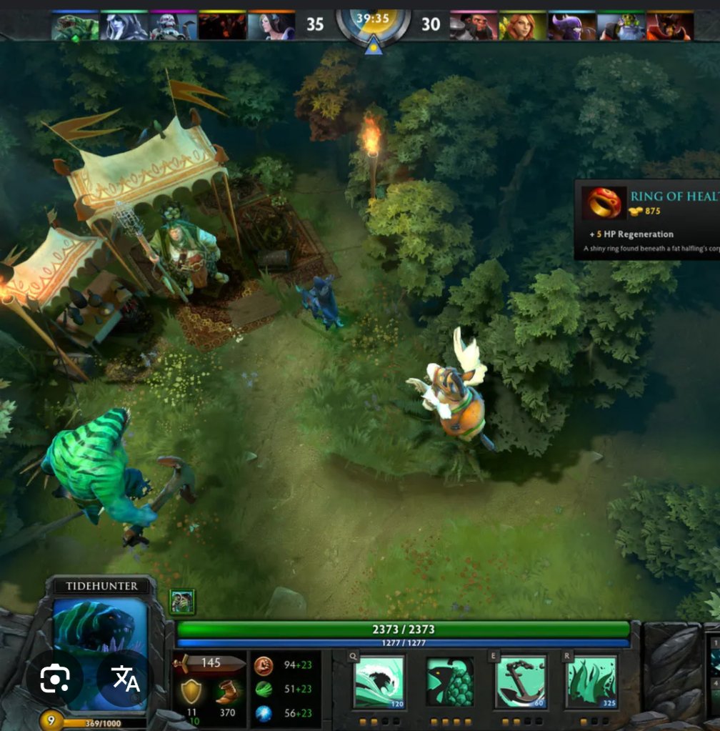 玩家自制纪念图:左右分屏对比——左侧为2013年《DOTA2》公测初期界面截图,右侧为2025年TI14宣传片帧,中间用渐变紫色光带连接,寓意传承与进化