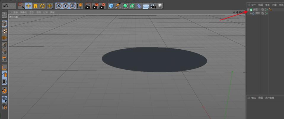 对比图：左半图为错误状态，矩形样条线平面设为XY，挤压后仍为平面；右半图已将平面切换为XZ，同一挤压参数下立即生成带厚度的长方体